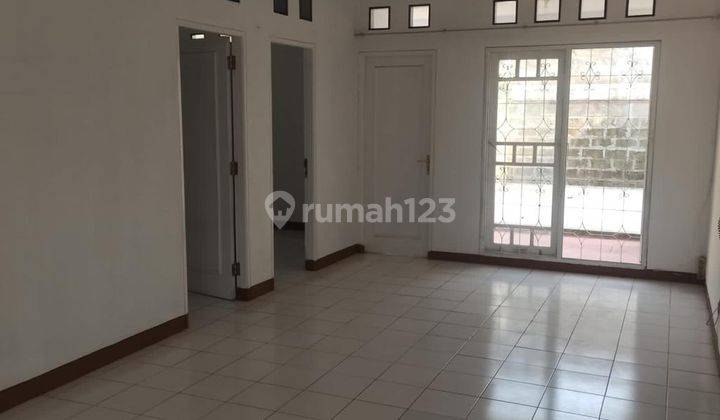 Rumah Bagus di Villa Melati Mas Siap Huni Dan Rapih 3