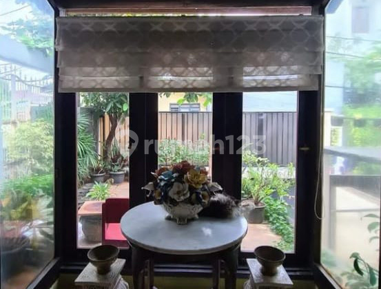 Rumah Asri Jalan Cendrawasih Dekat Stasiun MRT H Nawi