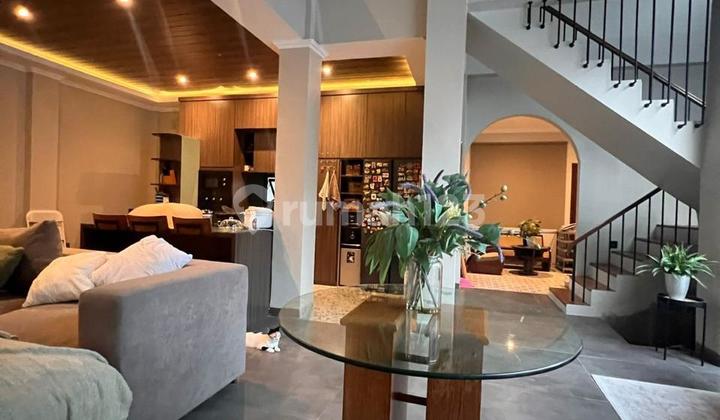 House with Interesting Interior in Poncol Cirendeu Area 2