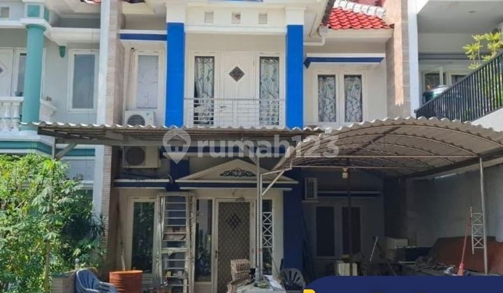 Auction of Pakuwon City Sorrento Surabaya House with SHM Near Mall 1