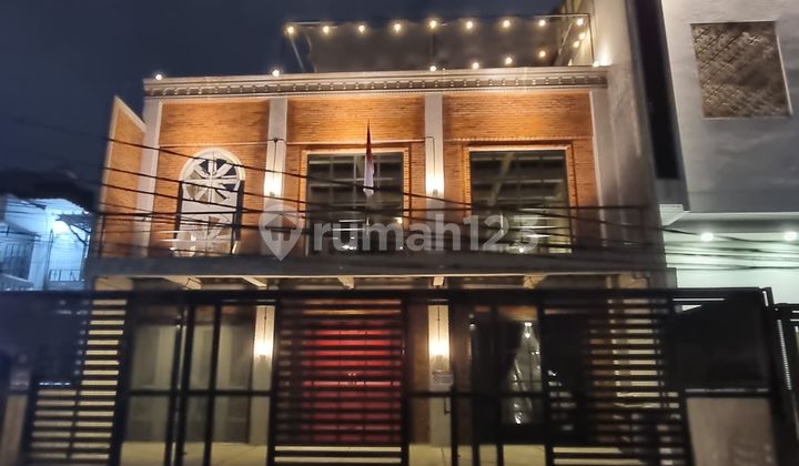 Disewakan Rumah Bagus 3 Lantai Di Setia Budi Dekat Scbd Bagus Dekat Pusat Kota Bangunan Brand New 1