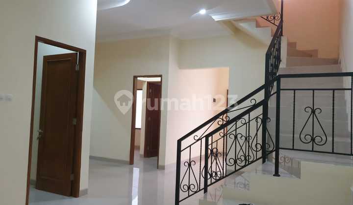 Dijual Rumah Bangunan Baru di Rawamangun