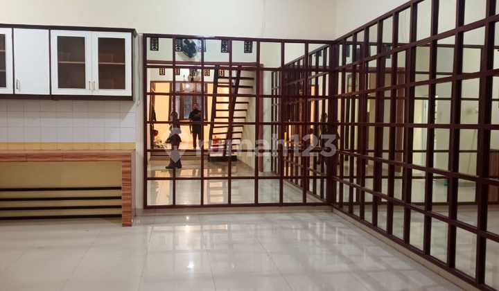 For Rent, Nice House In Rawamangun