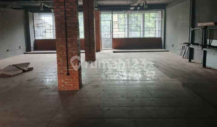 Di Jual Bangunan Ruko Gandeng 4 Lantai dekat Blok M Di Jual Bangunan Ruko Gandeng 4 Lantai dekat Blok M