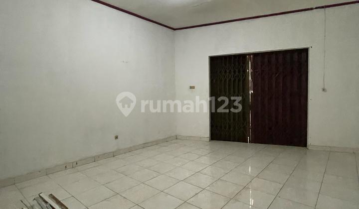 For Rent: House in Pondok Kelapa, Duren Sawit, Spacious and Ready to Occupy. 2