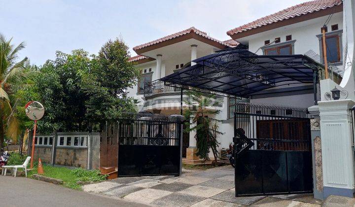 Rumah 2 Lantai Lux dan Luas di Komplek kayu putih  1