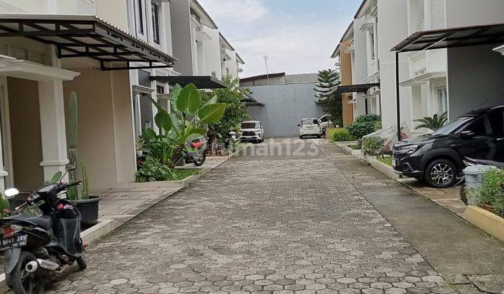 Rumah 2 Lantai Siap Huni Gress di Pondok Kopi Jakarta  2