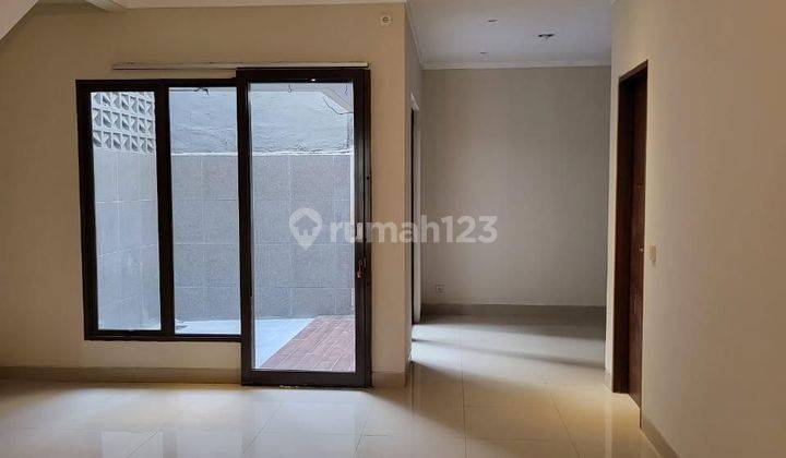 Rumah 2 Lantai Siap Huni Disewakan di Jatinegara Premier Riviera  2