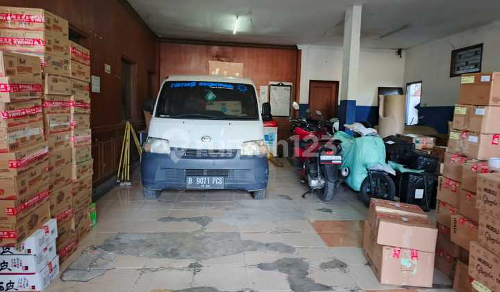 For Rent ex Expedition Warehouse In Jatinegara Kaum East Jakarta