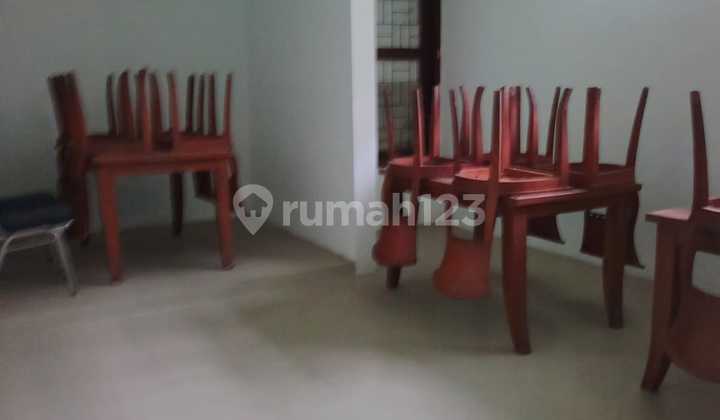 Disewakan Rumah 2 Lantai Luas di Kayu Putih di Pinggir Jalan Raya 2