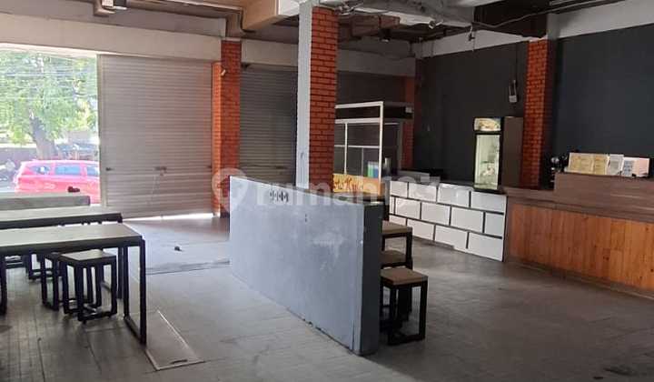 Di Sewakan Ruko di Benhil Bendungan Hilir Jakarta Pusat 3 Lantai Siap Huni Di Sewakan Ruko di Benhil Bendungan Hilir Jakarta Pusat 3 Lantai Siap Huni