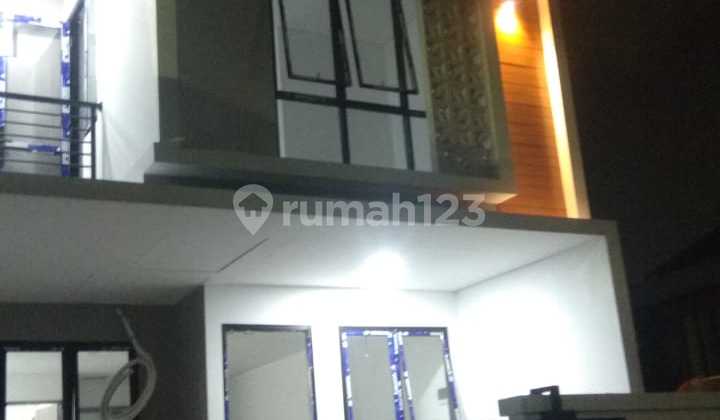 Dijual Rumah Baru Dalam Komplek Tenang di Pondok Bambu Jakarta Timur
