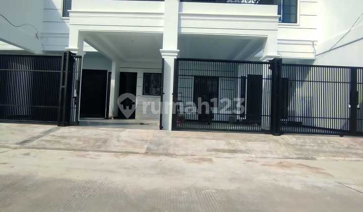 Dijual Rumah Bangnn Baru " 2025 " Pondok Kelapa Dlm Komplek Duren Sawit Jakarta Timur