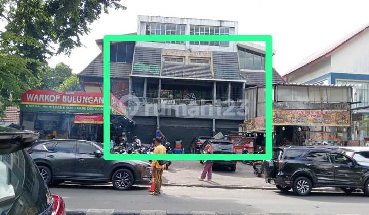 For Rent: 4-story Shophouse Building near Blok M 1