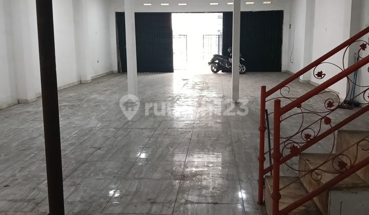 Rent 2.5-Story Shophouse in Duren Sawit, East Jakarta. 2