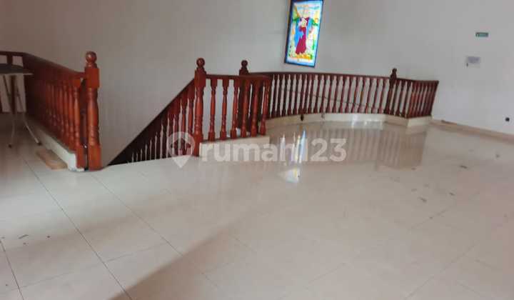 Disewakan Rumah Luas di Rawamangun Jakarta Timur 2