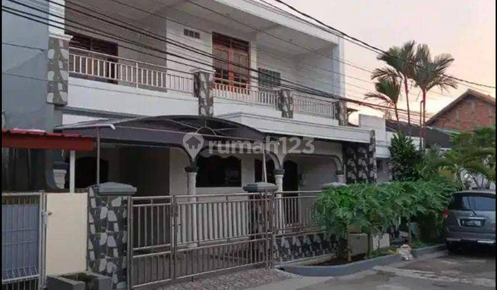 Disewakan Rumah Bagus 2 Lantai Di Duren Sawit  1