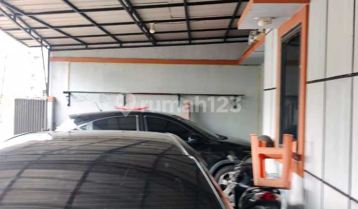 Rumah sewa di Rawamangun Semi Furnished Jalan Mutiara 2