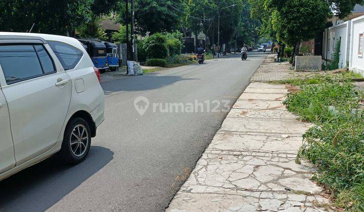 Disewakan Rumah Cantik Dan Luas Siap Huni Di Kayu Putih  2