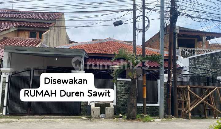 Disewakan Rumah di Duren Sawit Jakarta Timur Luas Cocok untuk Kantor Disewakan Rumah di Duren Sawit Jakarta Timur Luas Cocok untuk Kantor