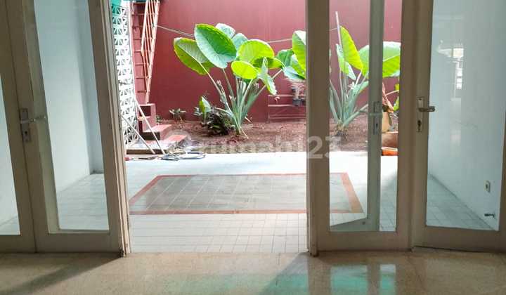 Disewakan Rumah Cantik di Komplek Buncit Jakarta Selatan