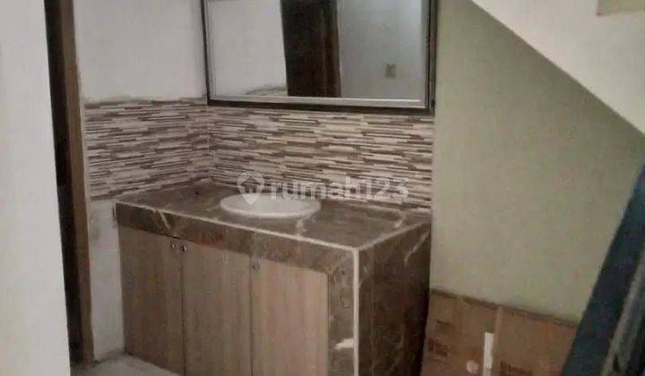 Disewakan Rumah Bagus 2 Lantai Di Pondok Kelapa  2