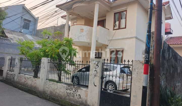 Di Jual Rumah di Rawamangun Luas di Dekat Terminal Rawamangun