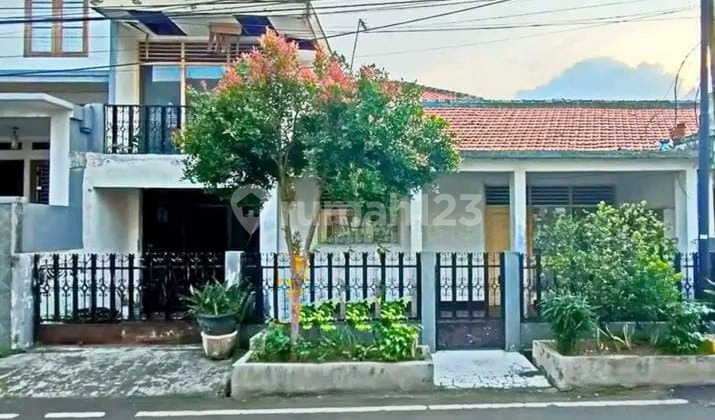 Dijual Rumah Lama Hitung Tanah Dalam Komplek Perhubungan di Rawamangun Jakarta Timur