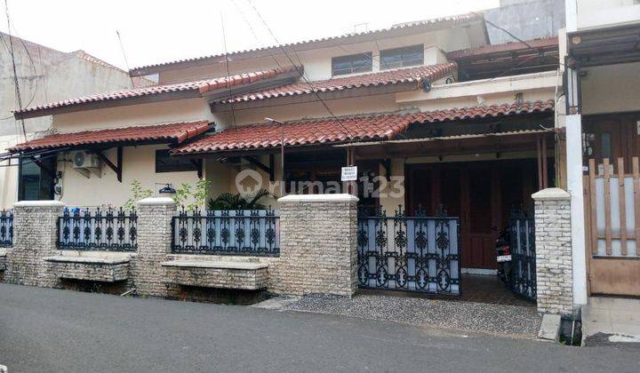 Disewakan Rumah 2 Lantai Bagus Shm Di Rawamangun , Jakarta Timur  1