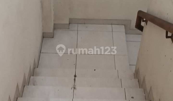 For Rent: 2-Story Shophouse Ready to Occupy, Ex-Showroom in Duren Sawit, East Jakarta - Suitable for Warehouse and Minimarket 2
