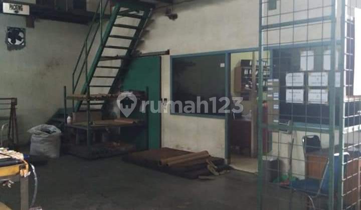 Warehouse for Sale on Jalan Kelapa Dua Wetan, Cibubur, East Jakarta