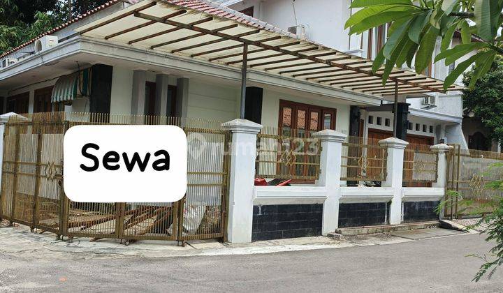 Disewakan Rumah 2 Lantai Luas Di Rawamangun  2