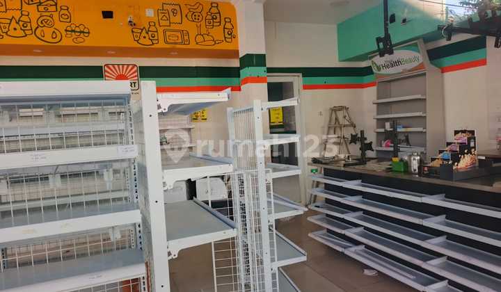 For Rent 1-Story Shop House Ex-Minimarket in Rawamangun, East Jakarta 2