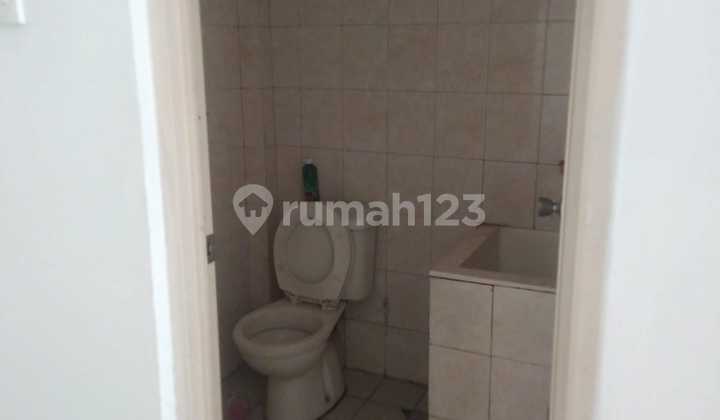 For sale: a shop house in Permata Hijau, South Jakarta 2