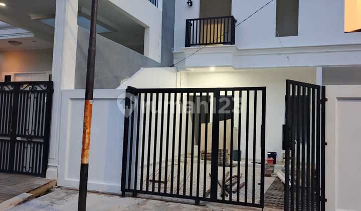 Disewakan Rumah Baru 2 Lantai di Kayu Putih Siap Huni Disewakan Rumah Baru 2 Lantai di Kayu Putih Siap Huni