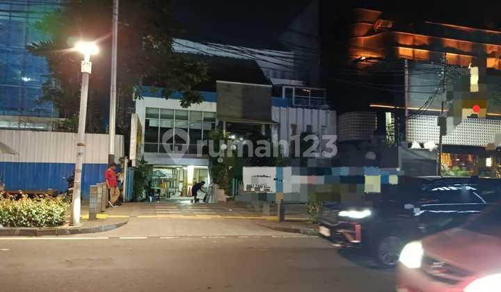 Disewakan Bangunan di Senopati, Stategis Luas Ada Basement Bangunan 3 Lantai