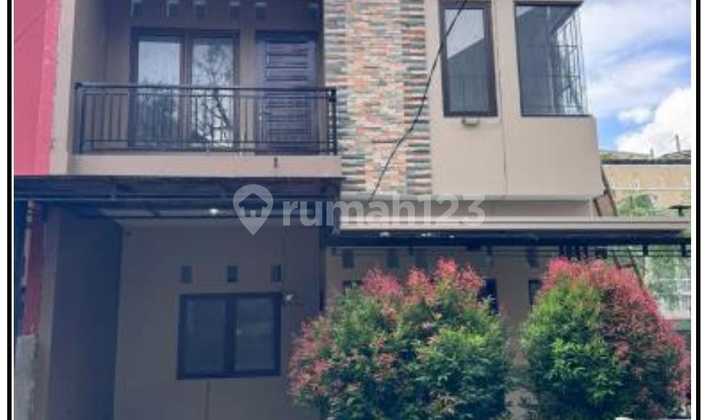 For Sale: Ready-to-Live Residential House in Depok Kelapa Dua Wetan