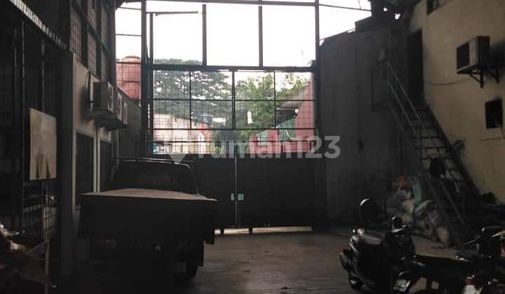 Warehouse for Sale on Jalan Kelapa Dua Wetan, Cibubur, East Jakarta