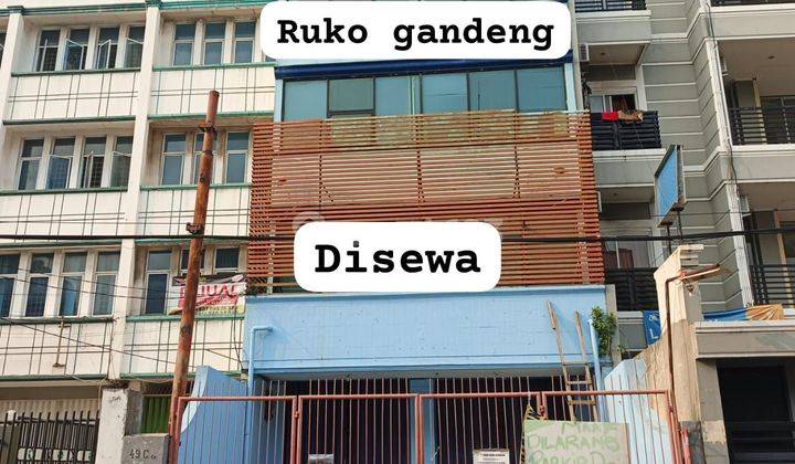 Disewa Ruko Gandeng 4 Lantai Siap Huni Di Utan Kayu 1