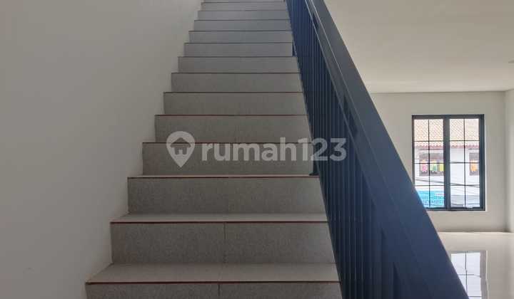 For Rent 3-Story Shop House in Kayu Putih, East Jakarta, Suitable for Office. 2