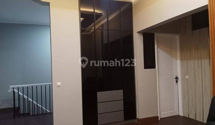 Rumah 2 Lantai Siap Huni Rolling Hills Di Lippo Karawaci Tangerang  2