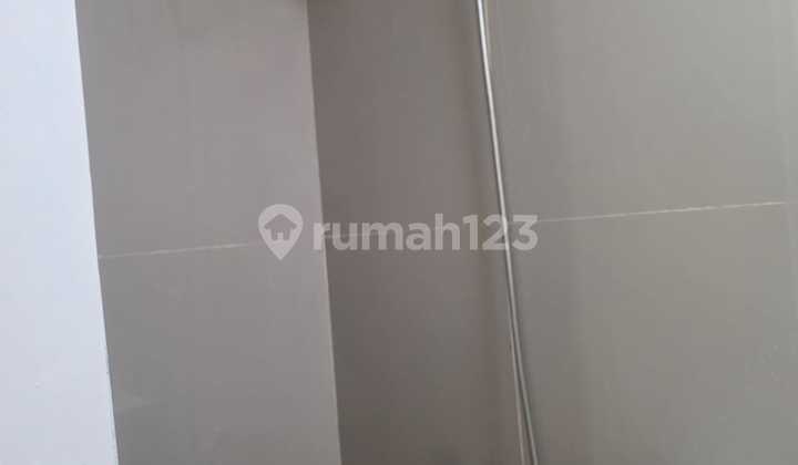 For Quick Sale: Darwin Gading Serpong Cluster House, Tangerang R 2