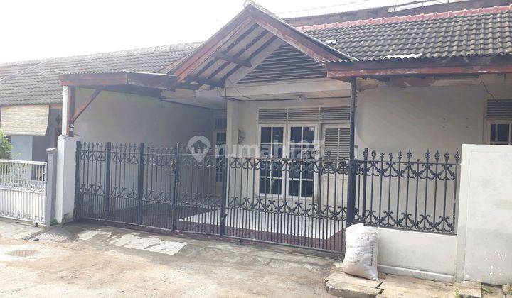 Disewakan Rumah Dalam Komplek Deppen Harjamukti Depok 1