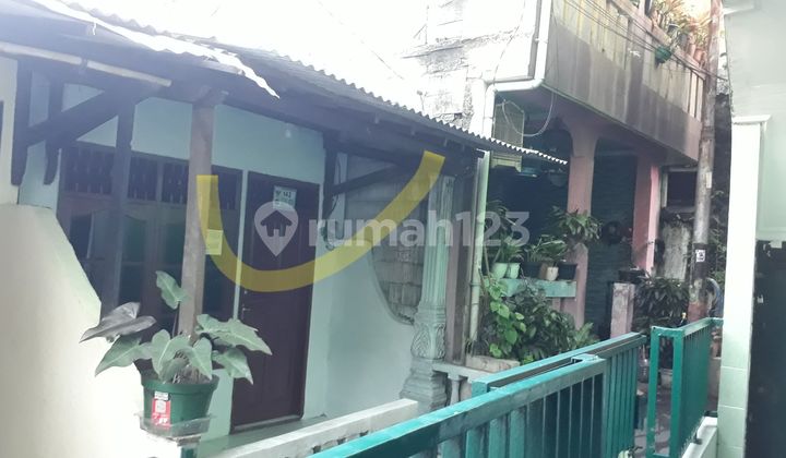 Rumah di dalam Gang dekat McD Lenteng Agung 2