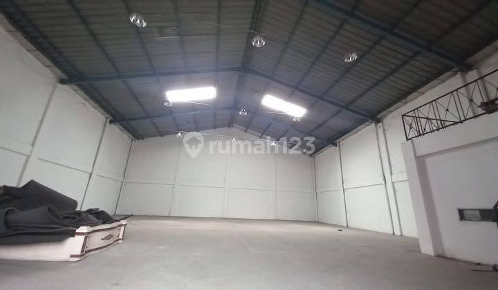 Jual Sewa Gudang Strategis Include Kantor 2 Lantai di Cikokol 2