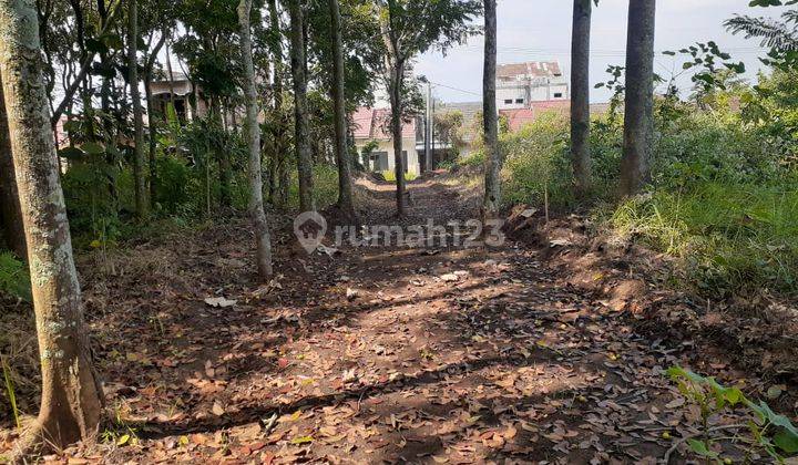 Tanah siap bangun lokasi sangat strategis di sekeliling perumahan cocok untuk investasi  2