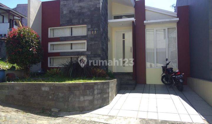 Rumah 1 lantai cantik & bagus siap huni modern harga terjangkau 1