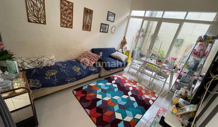 CEPAT RUMAH 2 LANTAI CANTIK & BAGUS SIAP HUNI HARGA TERJANGKAU 2