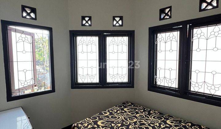 CEPAT RUMAH+KOST 2 LANTAI CANTIK & BAGUS LOKASI SANGAT STRATEGIS 2