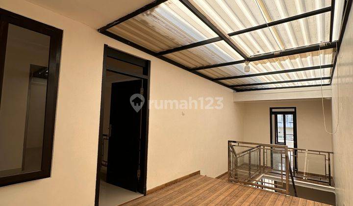 . CEPAT RUMAH BARU 2 LANTAI CANTIK & BAGUS MODERN HARGA SANGAT TERJANGKAU 2